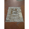 Tomba sul pavimento della Cattedrale di Pienza.