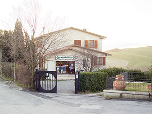 Attuale sede della Farmacia Raciti a San Casciano dei Bagni.