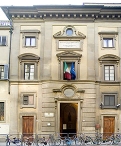 Facciata della Biblioteca Marucelliana, Firenze.